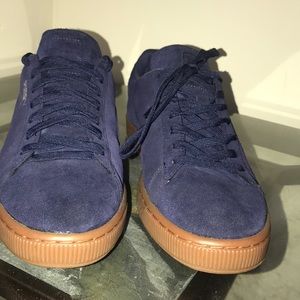 Dark Blue suede Puma
